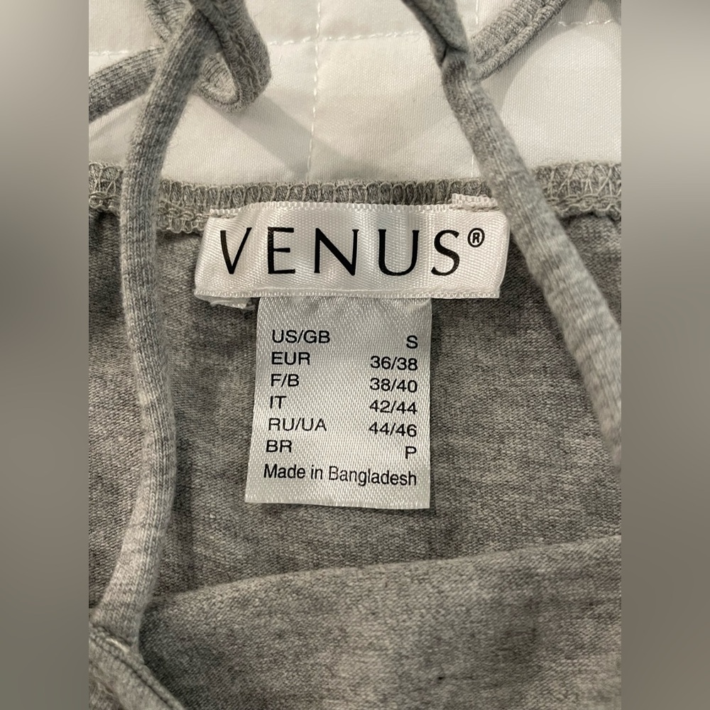 VENUS Gray‎ Strappy Tank Top Size Small - Picture 5 of 6